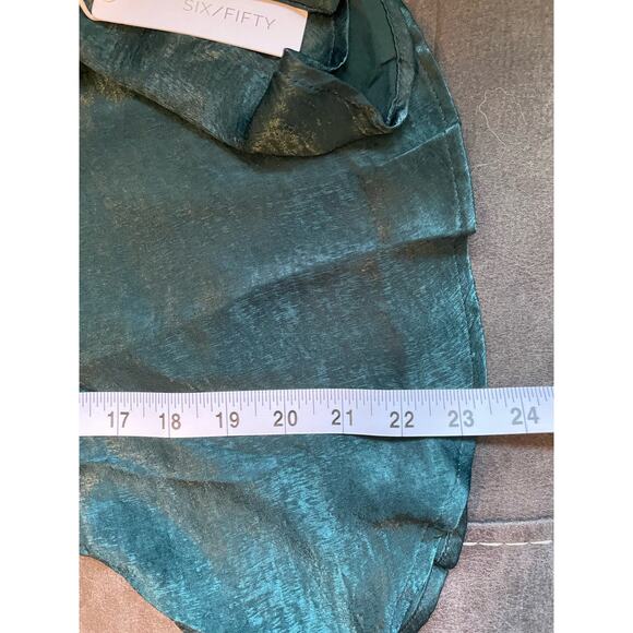 Six/Fifty Opal top in Hunter Emerald Green Blouse Size Small Womens New - Picture 7 of 8